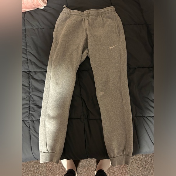 Grey Nike sweat pants - Picture 3 of 3